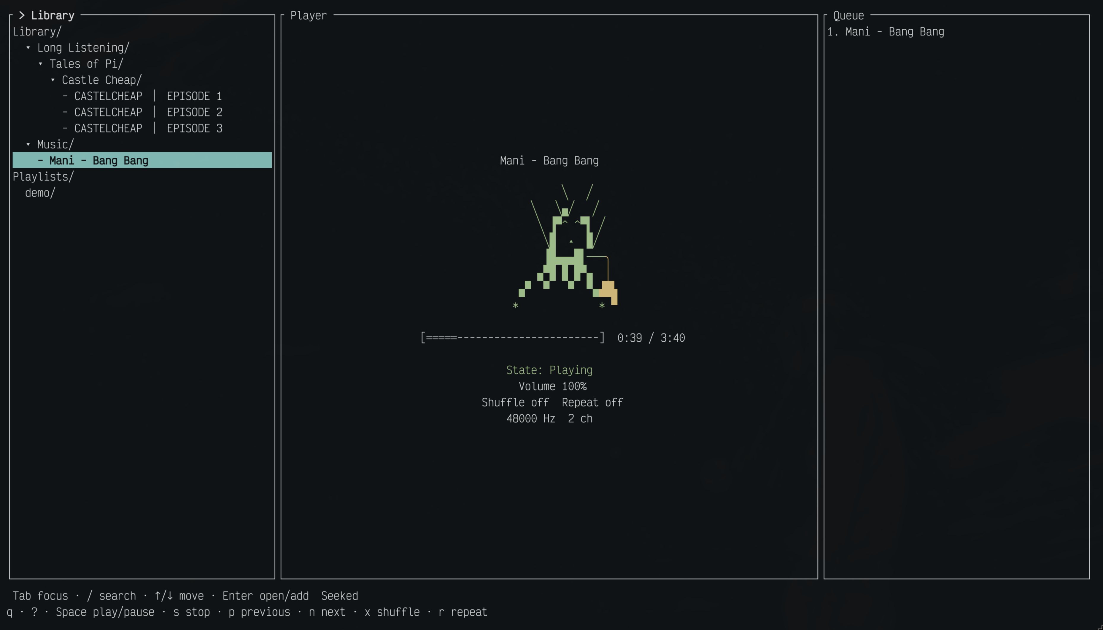 Suzumushi playing Mani - Bang Bang, with the folder library on the left, Suzu dancing in the player, and the queue on the right